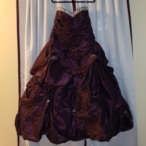 Alyce Designs Ball Gown / Prom / Formal